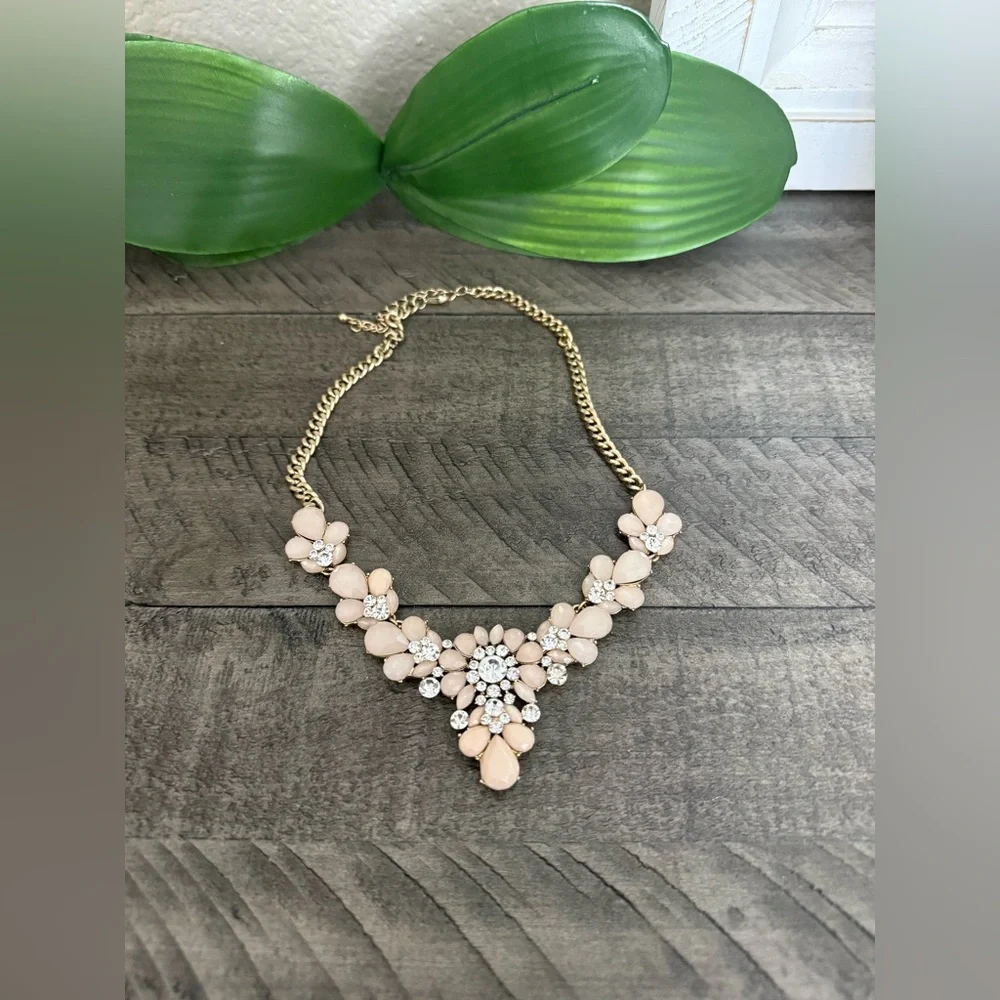Elegant Gold and Pink Floral Necklace - Picture 1 of 9
